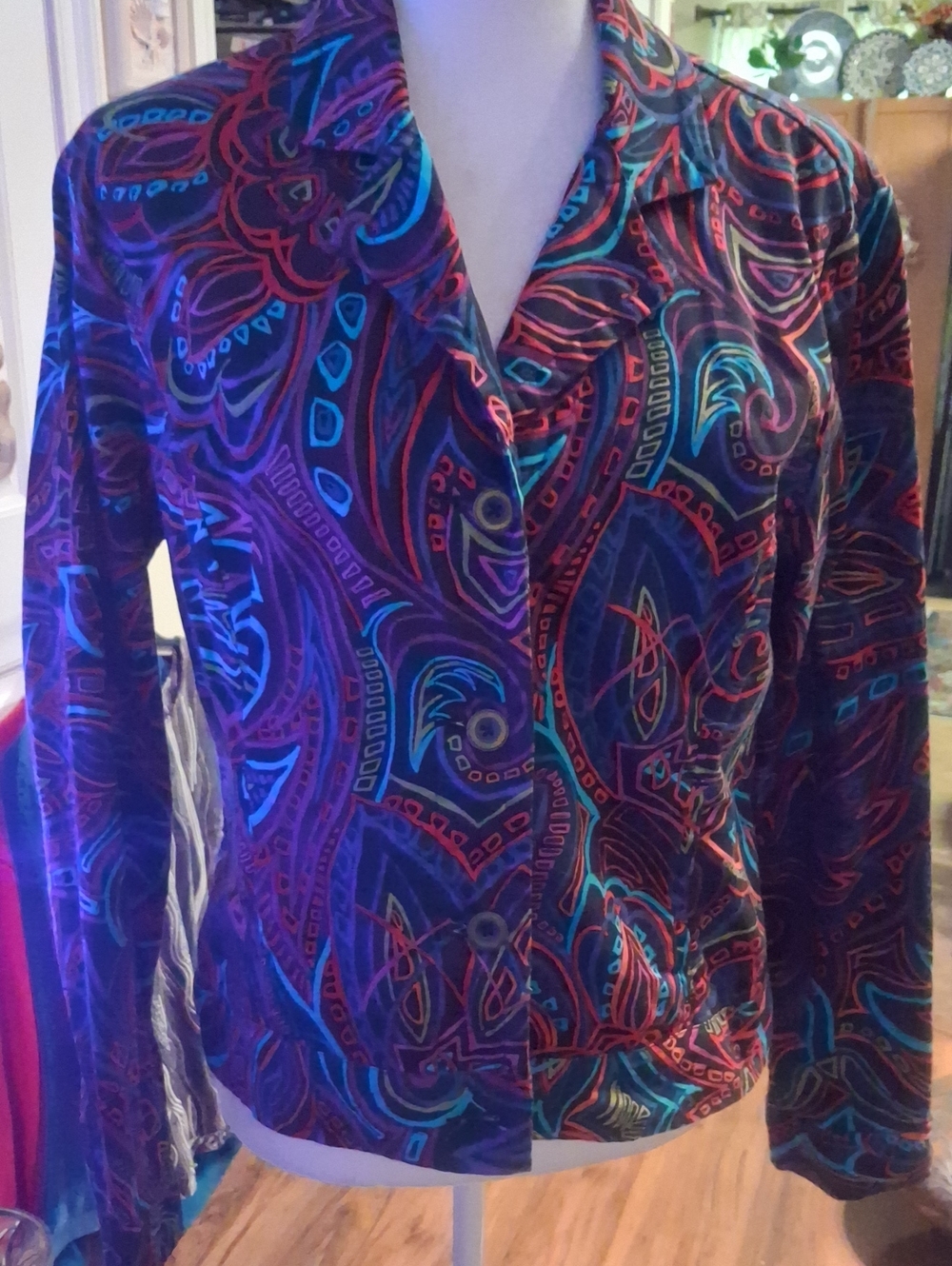 A Vintage Chico's Vibrant Multicolor Paisley Button Jacket 98% Cotton 2% Spandex